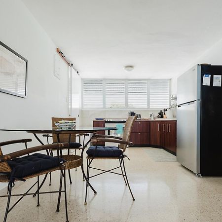 Oceanview Apartment Steps To The Beach Luquillo Buitenkant foto